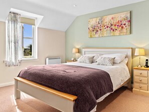 3 bedrooms, free WiFi, bed sheets