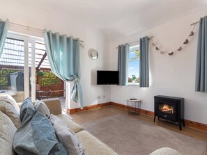 Living area - 1 bedroom accommodation in Llanteg, Narberth (Llanteg, Narberth)