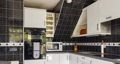 3 bedroom accommodation in Treoes