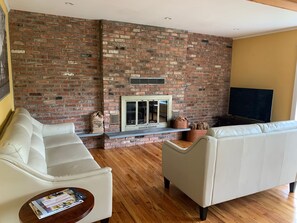 Smart TV, video games, computer monitors