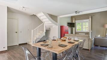 Villa, 4 chambres | 4 chambres, Wi-Fi gratuit, draps fournis