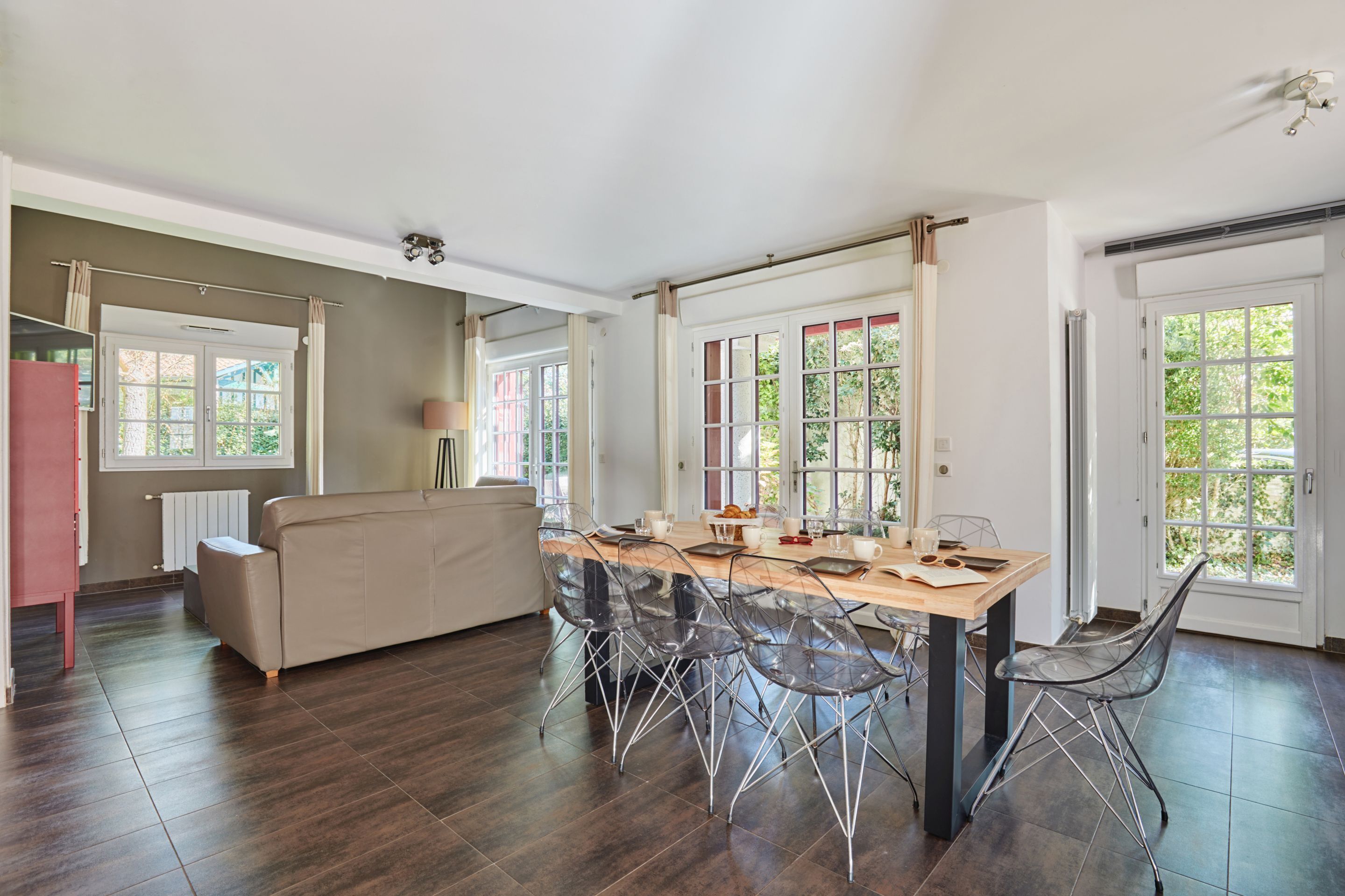 Vila, 4 kamar tidur | Wi-Fi gratis dan seprai linen