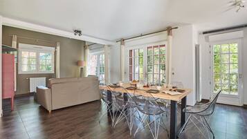 Villa, 4 Bedrooms | 4 bedrooms, free WiFi, bed sheets