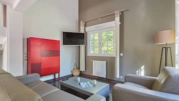 Villa, 4 Bedrooms | 4 bedrooms, free WiFi, bed sheets