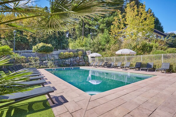 Seasonal outdoor pool