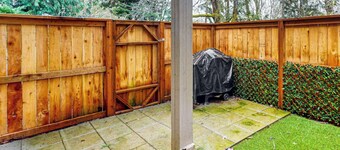 Marvelous townhome close to major employers in Poulsbo WA