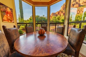 Dining - Oasis at Chapel Rock ~ Best Views In Town ~ 3 Master Suites (Sedona)