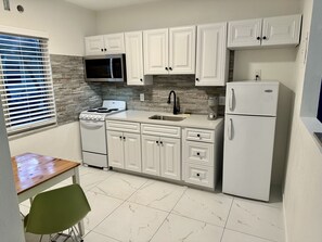 Fridge, microwave, stovetop, dishwasher - Sapphire by the Sea Unit 9 - King Pool View Suite King, kitchen, heated pool  (Fort Lauderdale)
