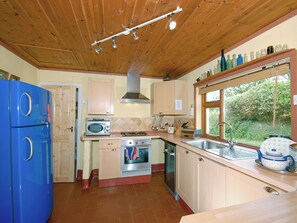 Frigorifero, microonde, forno, lavastoviglie