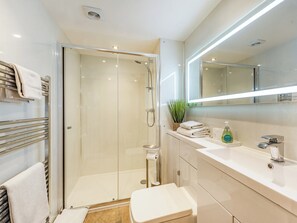 Towels - The Old Cow Shed at Ty Hir (Cilcennin, near Aberaeron)