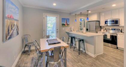 Rachel's Beach House | East Beach St. Simons Island Condo Near Pier Village
