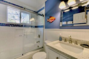 Regadera y secadora de cabello 