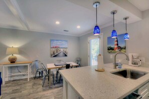 Interior - Upper Lvl Condo, Steps to Beach, Walk to Village! (saint simons island)