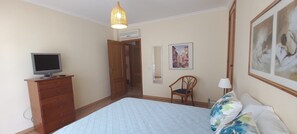 1 Schlafzimmer, Zimmersafe, Bügeleisen/Bügelbrett, kostenloses WLAN