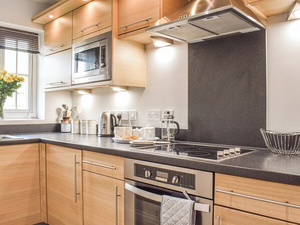 Lavastoviglie, pentole/stoviglie/utensili