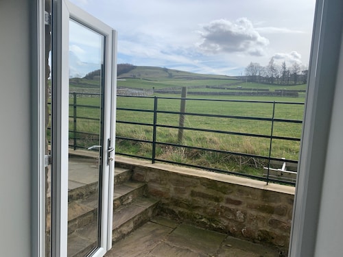 White Lea is a beautiful Dales Cottage recently transformed into a fantastic holiday home.