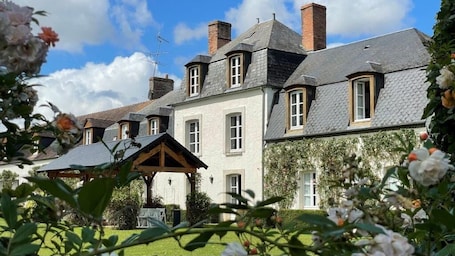Comfort-Ferienhaus, eigenes Bad (Domaine de Bel Ebat) | Außenbereich. Domaine de Bel Ebat