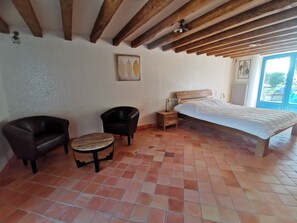 2 chambres, Wi-Fi gratuit, draps fournis