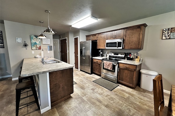 Geladeira, fogão, cooktop, lava-louças