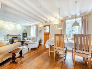 Unclassified image, 3 of 30, button