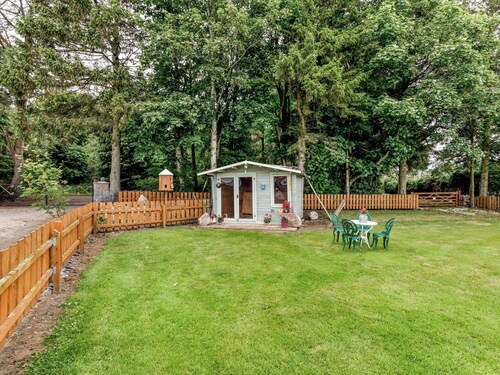 2 bedroom accommodation in Inverurie