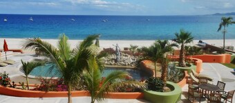 Villa De Cortez Condo!  Beachfront, Sunrises, Fishing and Pickleball await! 