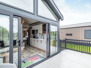 Terrace/patio - Superb pods ideal for a family break close to the coast. (Chapel St Leonards)