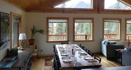 Denali Park - Ridgeview House with 360 mountain views all around!