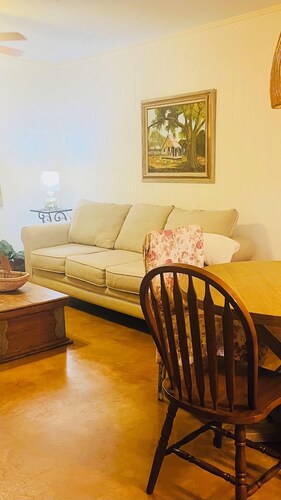 #2 Quaint apartment