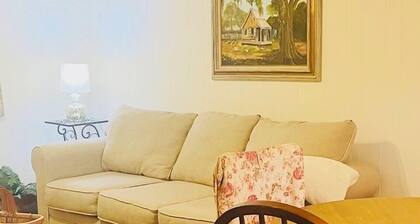 #2 Quaint apartment