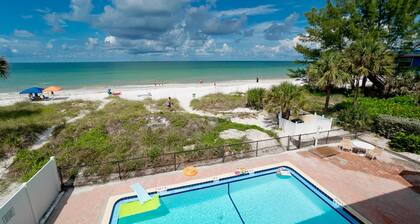 Amazing View, Updated Beachfront Condo