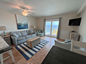 TV, DVD player - What if I told you…You CAN afford Paradise! Make the Call today! 🤙 (Gulf Shores)