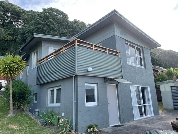 Exterior - Ohope Dreamer. Self Contained Suite (Ohope)