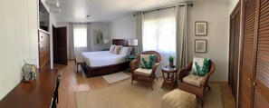 1 bedroom, iron/ironing board, free WiFi, bed sheets - Palm Tree Room — Elegant British Colonial Luxury with Spacious Comfort (Rehoboth Beach)
