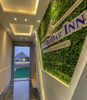 Interior entrance - Khan Duidar Inn - Pyramids View Rooftop (Giza)