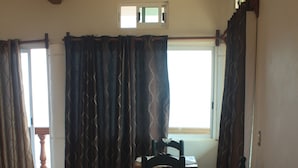 Romantic Double Room, 1 King Bed | Living area