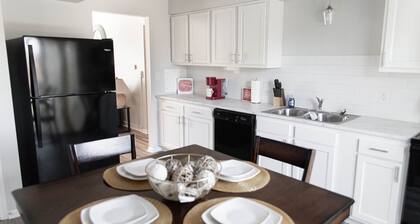 Cozy modern midterm stay/medical discount/fastWiFi