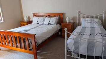 2 bedrooms