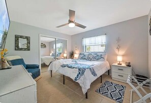 3 bedrooms, desk, iron/ironing board, free WiFi