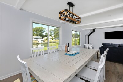 Waterfront Property E. Quogue Minutes From The Hamptons