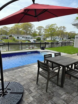 Piscine extérieure, piscine chauffée