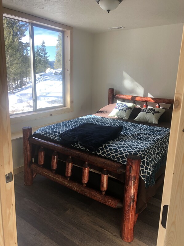 3 bedrooms, WiFi, bed sheets