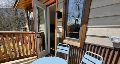 Private mountain view haven in the beautiful West Kootenays
