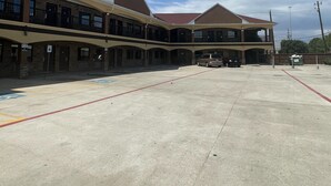 Exterior - Regency Inn and Suites (Humble)