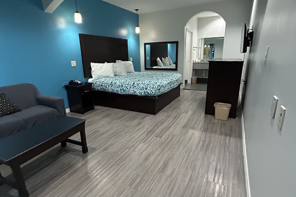 Regency Inn and Suites