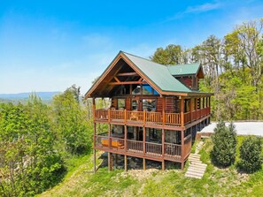 Exterior - Heavenly Haven - 6 Mins from Downtown Gatlinburg! (Gatlinburg)