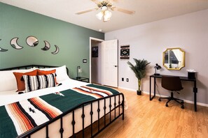3 bedrooms, desk, iron/ironing board, travel cot