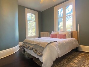 4 bedrooms, free WiFi