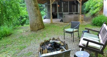 Hot Tub, Nature Lover's Digital Disconnect! 10mins to NOC & Tsali (dog friendly)