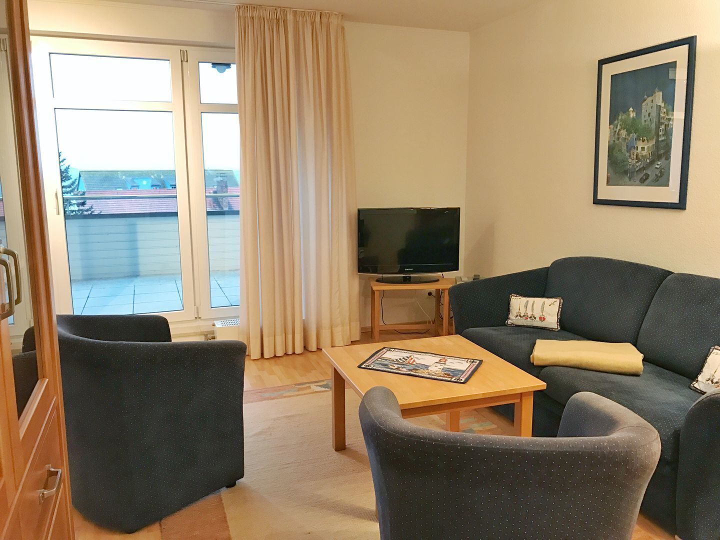 Télévision, lecteur de DVD, chaîne hi-fi